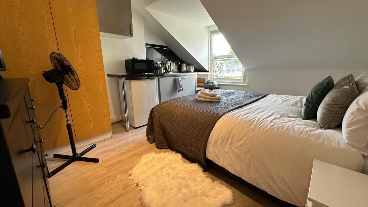 Apartment Economic In The Heart Of Chiswick - London
